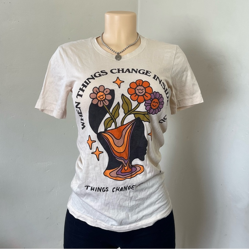 cream graphic tee